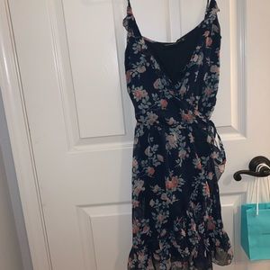 Abercrombie & Fitch ruffle wrap dress